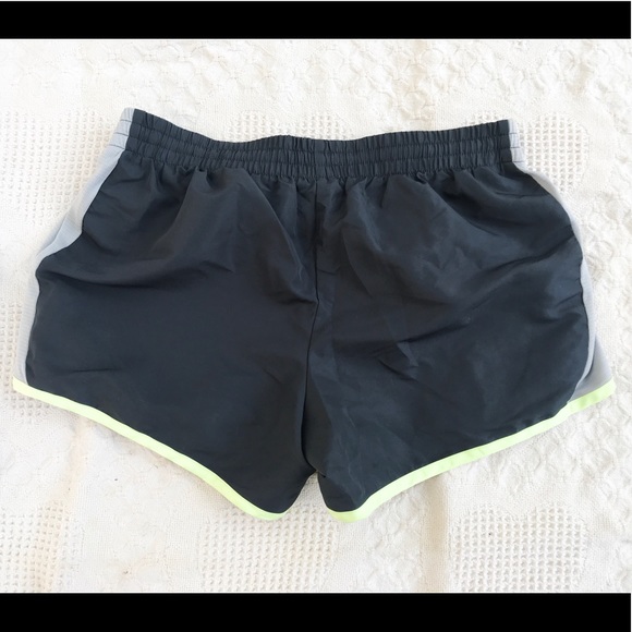 Grey running shorts - Picture 2 of 4